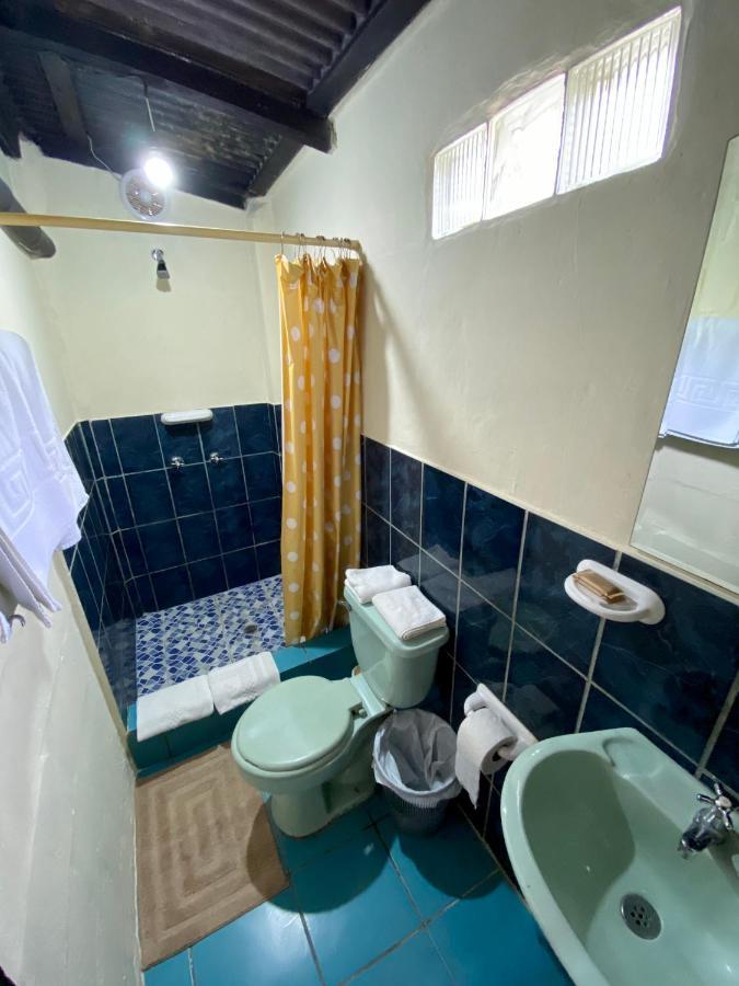 Montañita Hidden House Hostel Party المظهر الخارجي الصورة