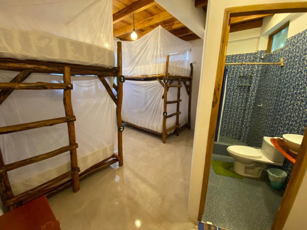 Montañita Hidden House Hostel Party المظهر الخارجي الصورة